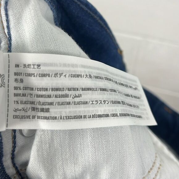 Abercrombie and Fitch women’s the vintage high rise dark wash flare - Picture 4 of 4